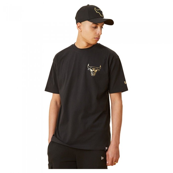[해외]뉴에라 NBA Metallic Chicago Bulls Oversize Short Sleeve T-Shirt Black / Gold